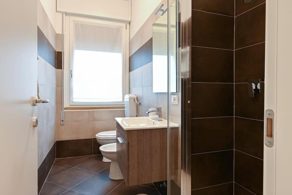 -Free Parking & Wifi- 10 Minuti Dal Centro Apartment Padova Luaran gambar