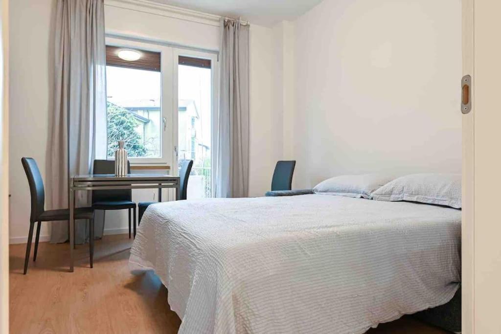 -Free Parking & Wifi- 10 Minuti Dal Centro Apartment Padova Luaran gambar
